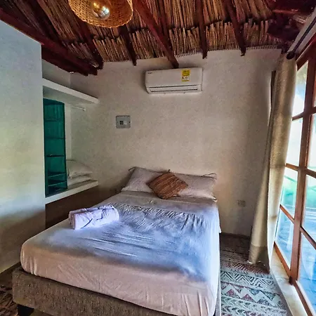 Casa Dharma Origen Barefoot Luxury, Isla de Tierra Bomba Hotel *